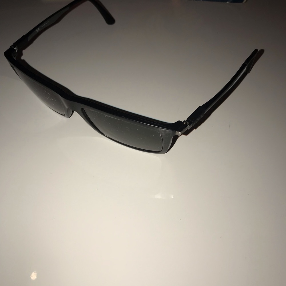USED Ray Ban 4214 - Picture 5 of 15